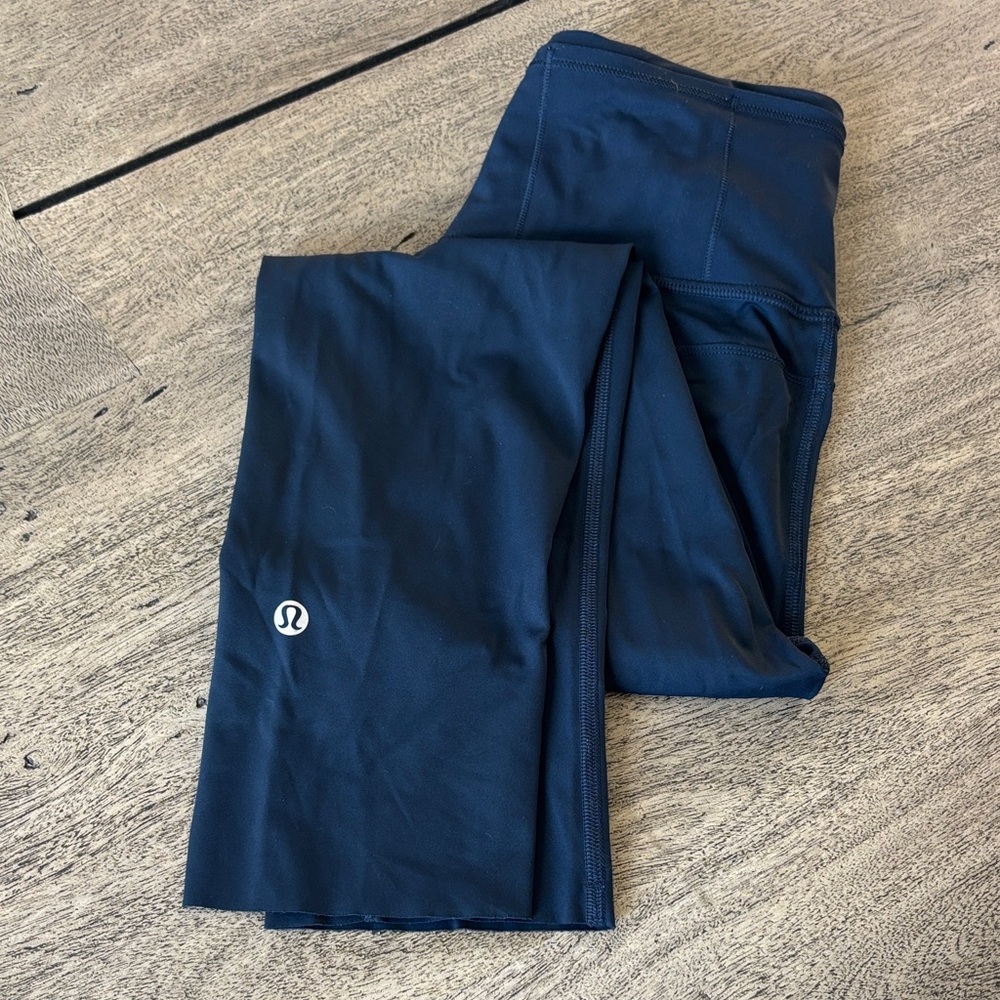 Lululemon Navy Blue Capri Leggings
